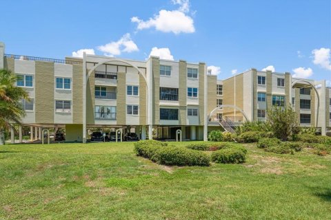 Condo in Saint Petersburg, Florida, 1 bedroom  № 2266591