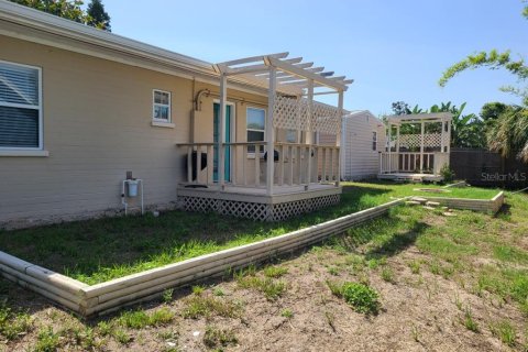 Villa ou maison à vendre à New Smyrna Beach, Floride: 2 chambres, 80.27 m2 № 1564936 - photo 3
