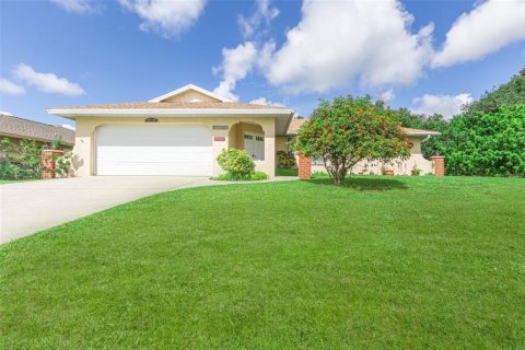 Casa en venta en Port Charlotte, Florida, 3 dormitorios, 140.28 m2 № 1907794 - foto 1