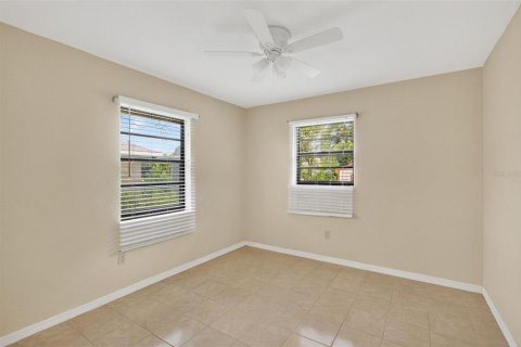 Casa en venta en Port Charlotte, Florida, 3 dormitorios, 140.28 m2 № 1907794 - foto 22