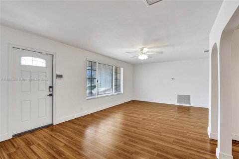Купить виллу или дом в Санрайз, Флорида 3 спальни, 161.09м2, № 1743999 - фото 10