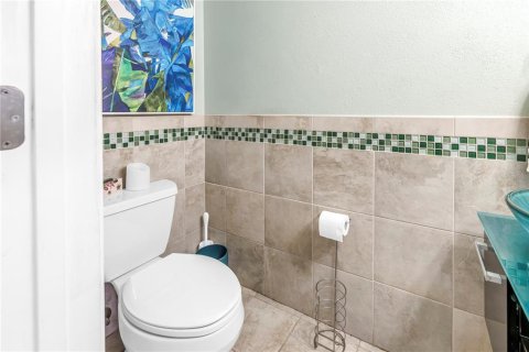 Condo in Saint Petersburg, Florida, 2 bedrooms  № 2212947 - photo 23