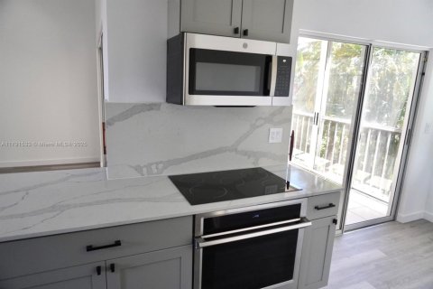Condo in Boca Raton, Florida, 3 bedrooms  № 1741763 - photo 13