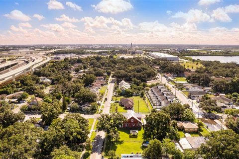 Immobilier commercial à vendre à Tampa, Floride: 174.38 m2 № 2402893 - photo 12