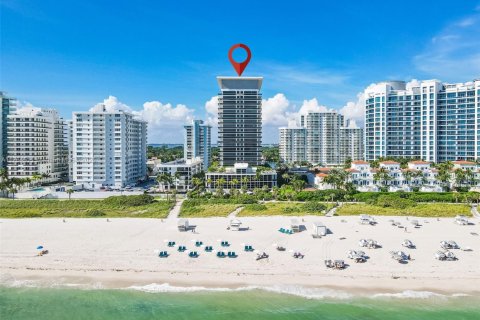 Condo in Miami Beach, Florida, 2 bedrooms  № 1867611 - photo 4
