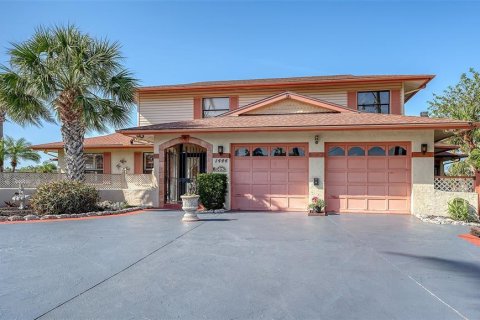 House in Sarasota, Florida 4 bedrooms, 322.46 sq.m. № 1524025 - photo 3