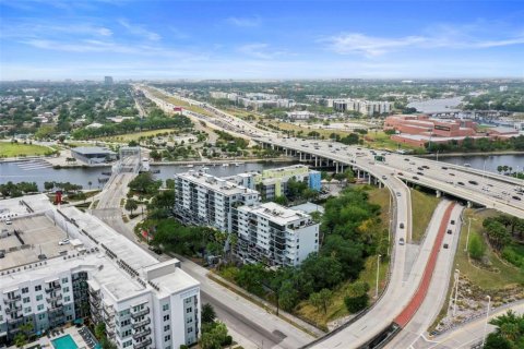 Copropriété à vendre à Tampa, Floride: 2 chambres, 105.54 m2 № 1733985 - photo 4
