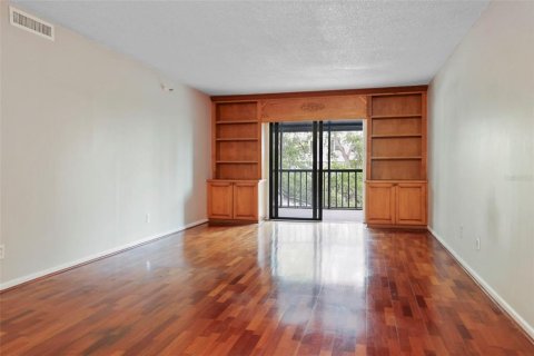 Copropriété à vendre à Tampa, Floride: 2 chambres, 105.54 m2 № 1733985 - photo 18
