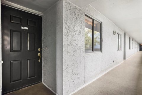 Copropriété à vendre à Tampa, Floride: 2 chambres, 105.54 m2 № 1733985 - photo 5