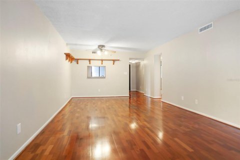 Copropriété à vendre à Tampa, Floride: 2 chambres, 105.54 m2 № 1733985 - photo 21