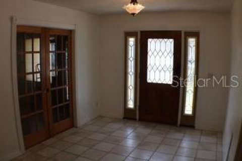 House in Saint Petersburg, Florida 3 bedrooms, 194.91 sq.m. № 1856290 - photo 3
