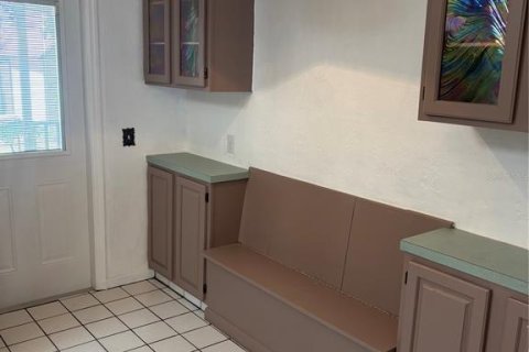 House in Saint Petersburg, Florida 3 bedrooms, 194.91 sq.m. № 1856290 - photo 22