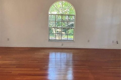 House in Saint Petersburg, Florida 3 bedrooms, 194.91 sq.m. № 1856290 - photo 13