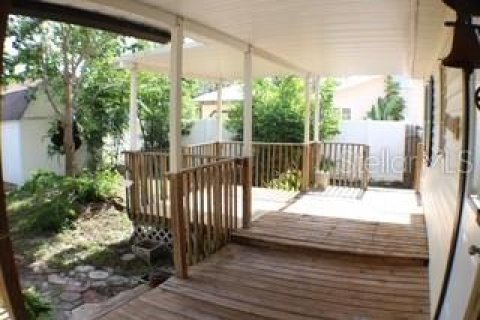 House in Saint Petersburg, Florida 3 bedrooms, 194.91 sq.m. № 1856290 - photo 26