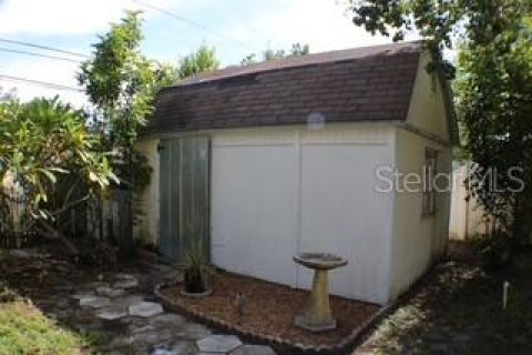 House in Saint Petersburg, Florida 3 bedrooms, 194.91 sq.m. № 1856290 - photo 29