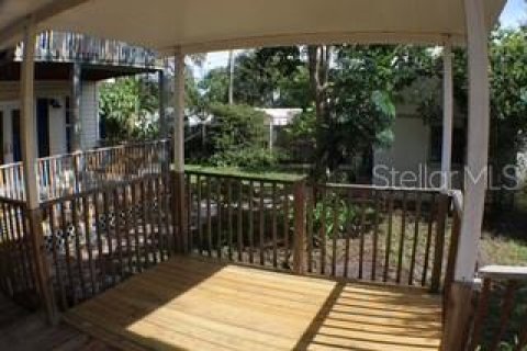 House in Saint Petersburg, Florida 3 bedrooms, 194.91 sq.m. № 1856290 - photo 23