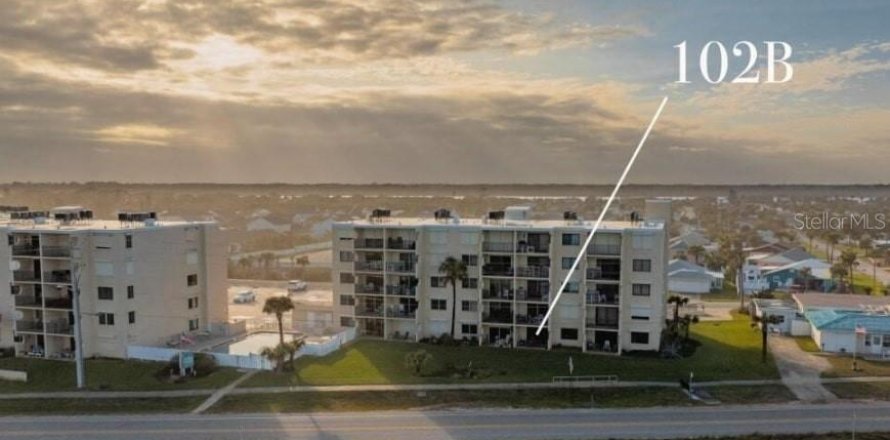 Condo in Ormond Beach, Florida, 2 bedrooms № 1904583