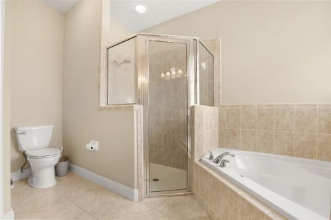 House in Eagle Lake, Florida 4 bedrooms, 184.5 sq.m. № 2406365 - photo 9