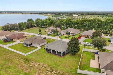 House in Eagle Lake, Florida 4 bedrooms, 184.5 sq.m. № 2406365 - photo 20