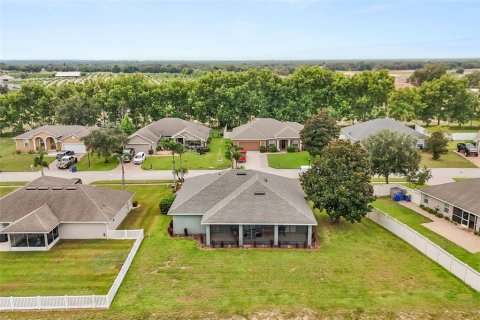House in Eagle Lake, Florida 4 bedrooms, 184.5 sq.m. № 2406365 - photo 19