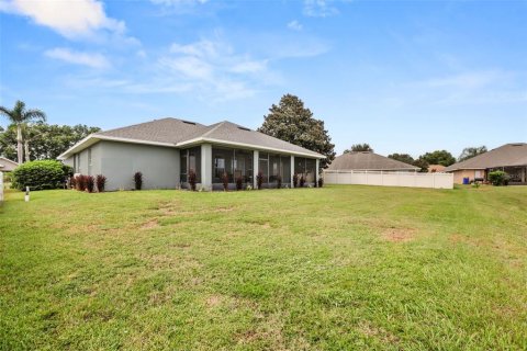 House in Eagle Lake, Florida 4 bedrooms, 184.5 sq.m. № 2406365 - photo 16