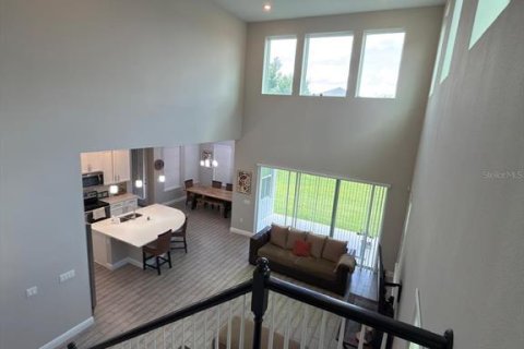 House in Windermere, Florida 3 bedrooms, 231.98 sq.m. № 2225024 - photo 13