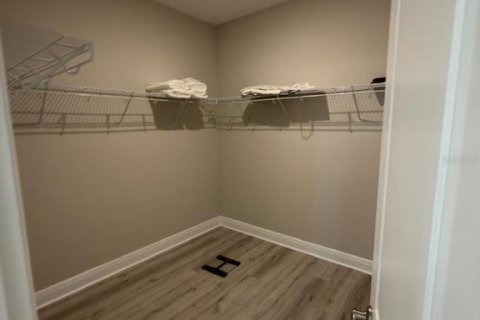 House in Windermere, Florida 3 bedrooms, 231.98 sq.m. № 2225024 - photo 19