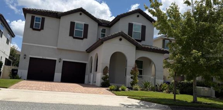 House in Windermere, Florida 3 bedrooms, 231.98 sq.m. № 2225024