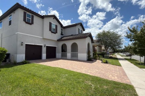 House in Windermere, Florida 3 bedrooms, 231.98 sq.m. № 2225024 - photo 24