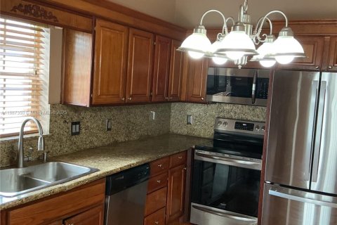 Casa en venta en Jupiter, Florida, 3 dormitorios, 132.94 m2 № 1941531 - foto 12