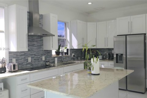 Купить виллу или дом в Пемброк-Пайнс, Флорида 4 спальни, 225.57м2, № 2041149 - фото 10