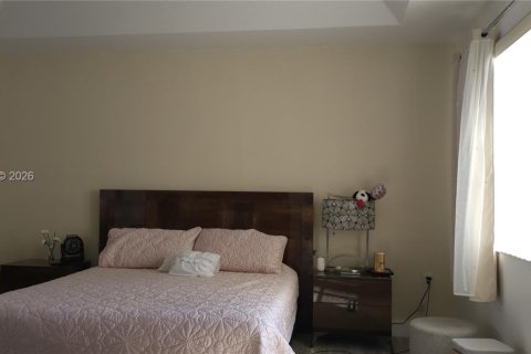 Купить виллу или дом в Пемброк-Пайнс, Флорида 4 спальни, 225.57м2, № 2041149 - фото 18