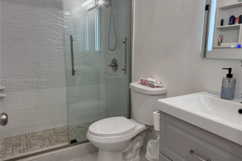 Купить виллу или дом в Пемброк-Пайнс, Флорида 4 спальни, 225.57м2, № 2041149 - фото 20