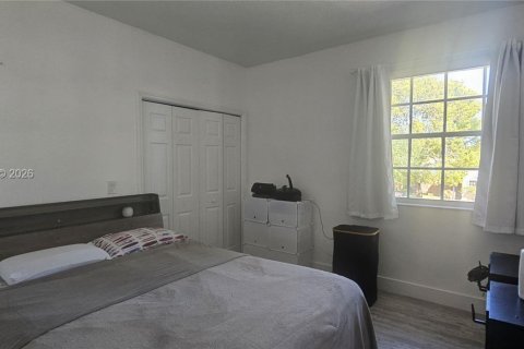 Купить виллу или дом в Пемброк-Пайнс, Флорида 4 спальни, 225.57м2, № 2041149 - фото 23