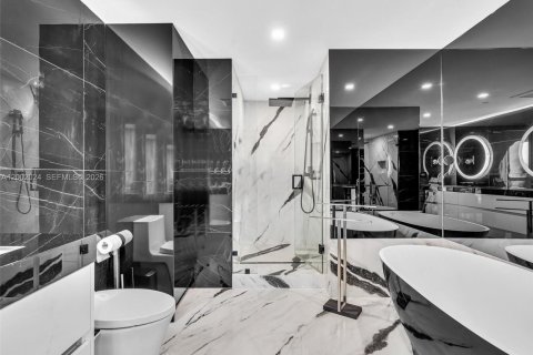 Condominio en venta en Miami, Florida, 2 dormitorios, 108.51 m2 № 2250583 - foto 28