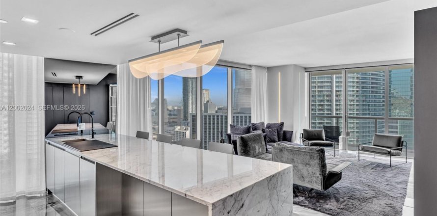 Condominio en Miami, Florida, 2 dormitorios  № 2250583
