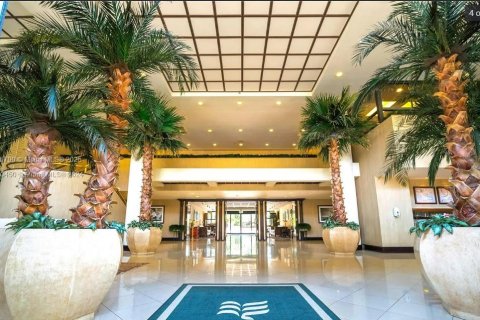 Condo in Key Biscayne, Florida, 2 bedrooms  № 1922456 - photo 3