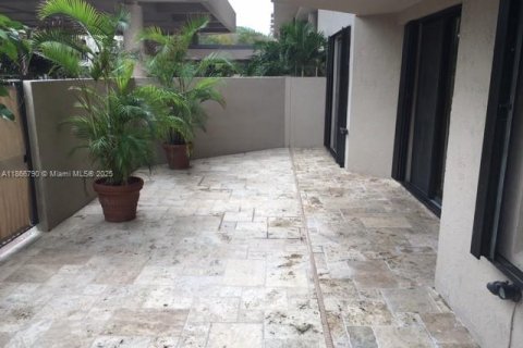 Condo in Key Biscayne, Florida, 2 bedrooms  № 1922456 - photo 7
