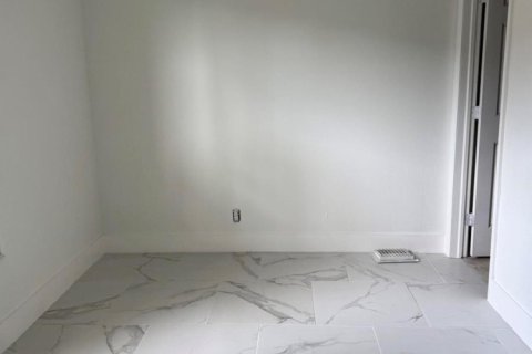 Villa ou maison à vendre à North Lauderdale, Floride: 3 chambres, 92.9 m2 № 2366118 - photo 11