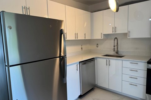Villa ou maison à vendre à North Lauderdale, Floride: 3 chambres, 92.9 m2 № 2366118 - photo 7