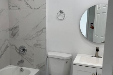 Villa ou maison à vendre à North Lauderdale, Floride: 3 chambres, 92.9 m2 № 2366118 - photo 4