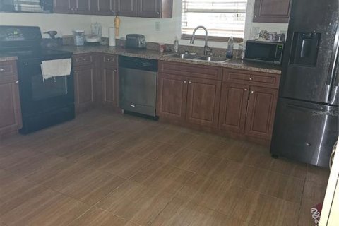 Villa ou maison à vendre à Tampa, Floride: 3 chambres, 162.02 m2 № 1824615 - photo 22