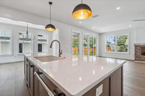 Casa en venta en Saint Petersburg, Florida, 4 dormitorios, 268.21 m2 № 1751415 - foto 25