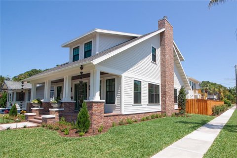 Casa en venta en Saint Petersburg, Florida, 4 dormitorios, 268.21 m2 № 1751415 - foto 4