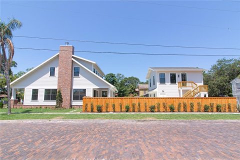 Casa en venta en Saint Petersburg, Florida, 4 dormitorios, 268.21 m2 № 1751415 - foto 3