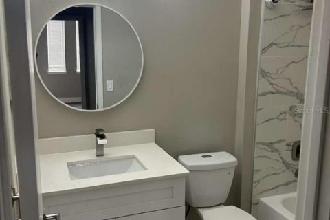 Condo in Orlando, Florida, 3 bedrooms  № 1718845 - photo 15