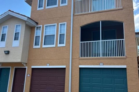 Condo in Orlando, Florida, 3 bedrooms  № 1718845 - photo 1