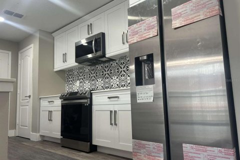 Condo in Orlando, Florida, 3 bedrooms  № 1718845 - photo 3