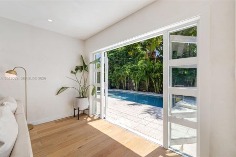 Casa en venta en Miami, Florida, 2 dormitorios, 97.83 m2 № 2078094 - foto 10