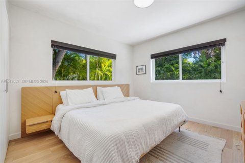 Casa en venta en Miami, Florida, 2 dormitorios, 97.83 m2 № 2078094 - foto 13